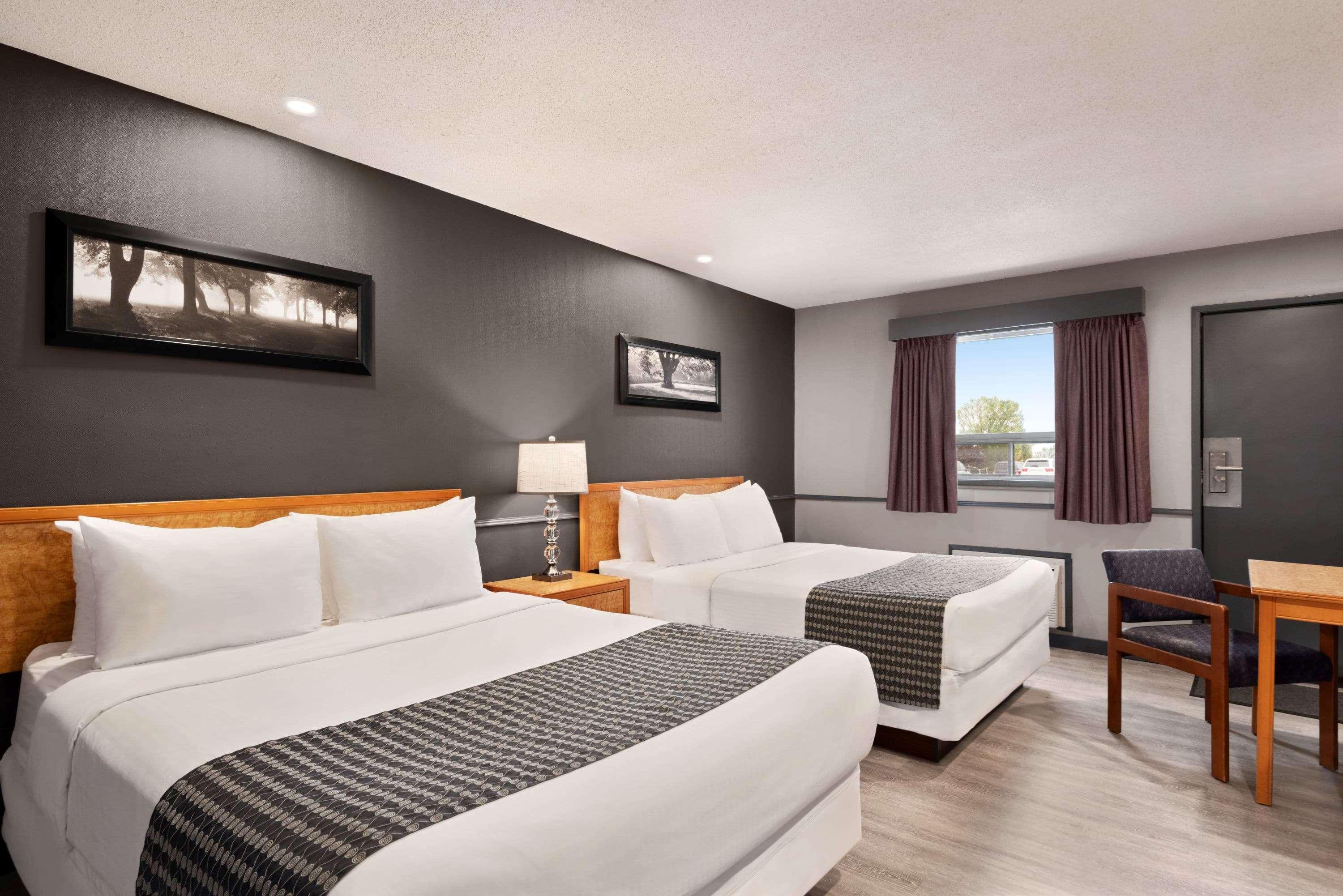 Travelodge By Wyndham ברנדון מראה חיצוני תמונה