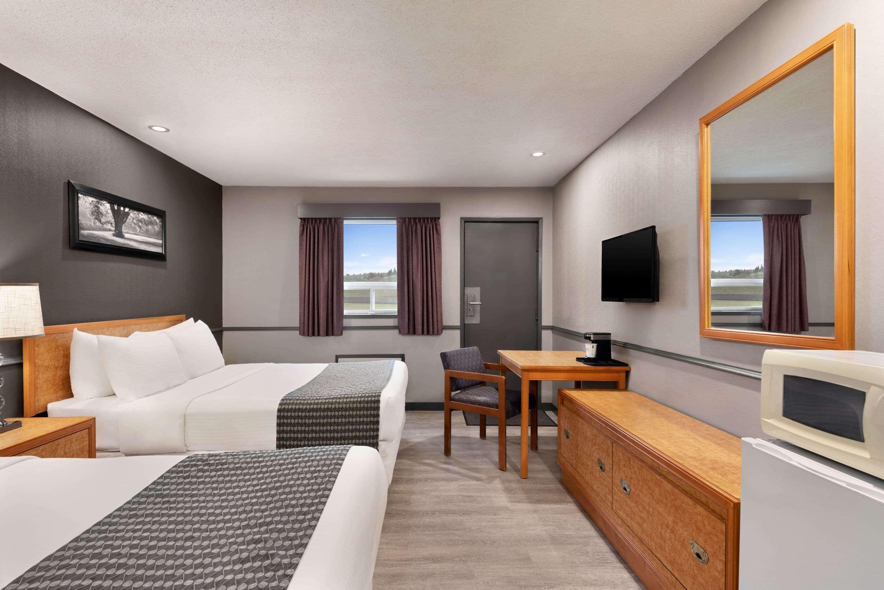 Travelodge By Wyndham ברנדון מראה חיצוני תמונה