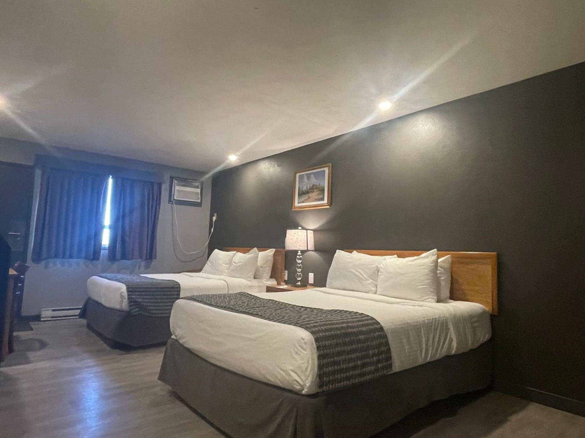 Travelodge By Wyndham ברנדון מראה חיצוני תמונה