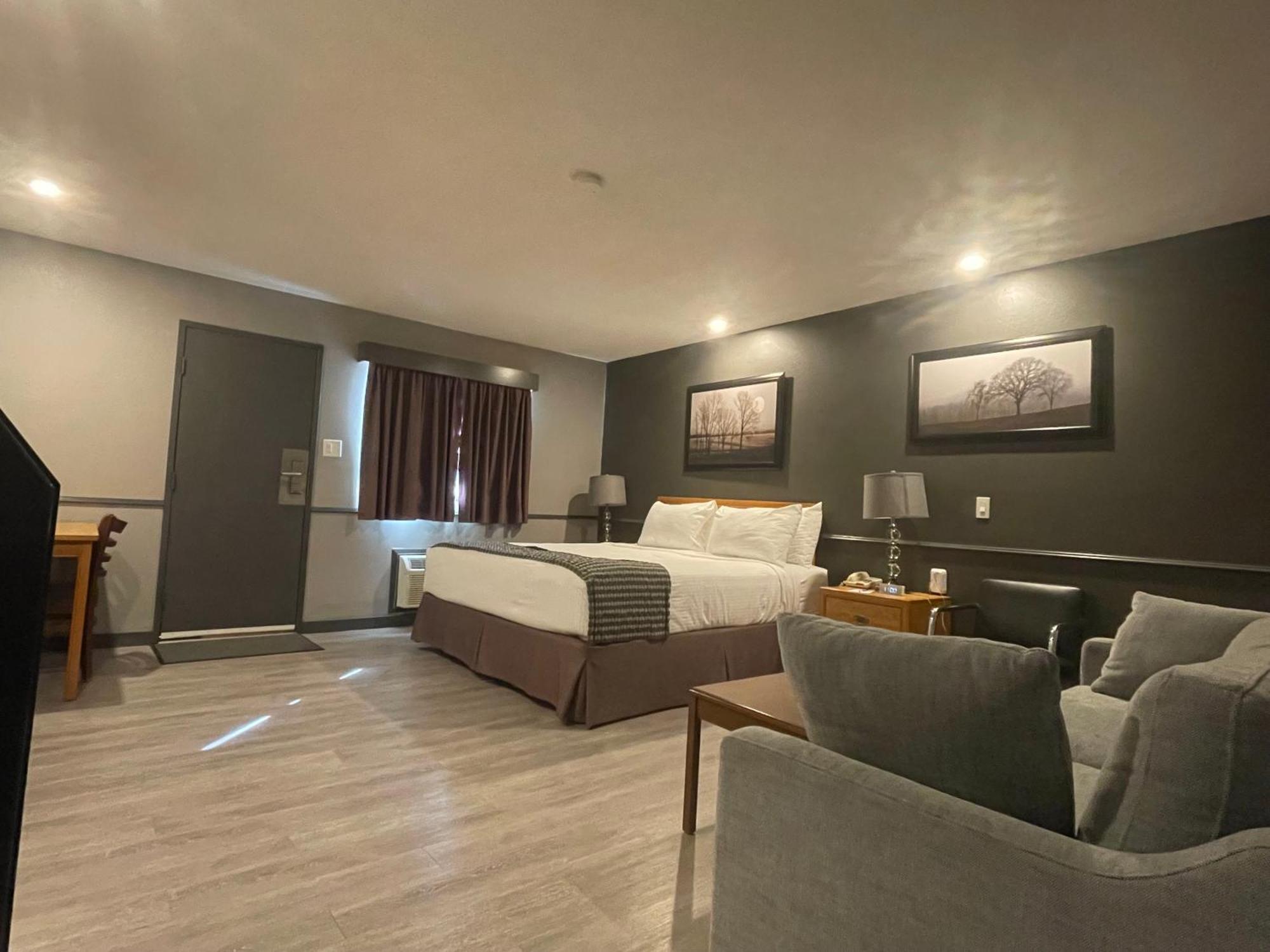 Travelodge By Wyndham ברנדון מראה חיצוני תמונה