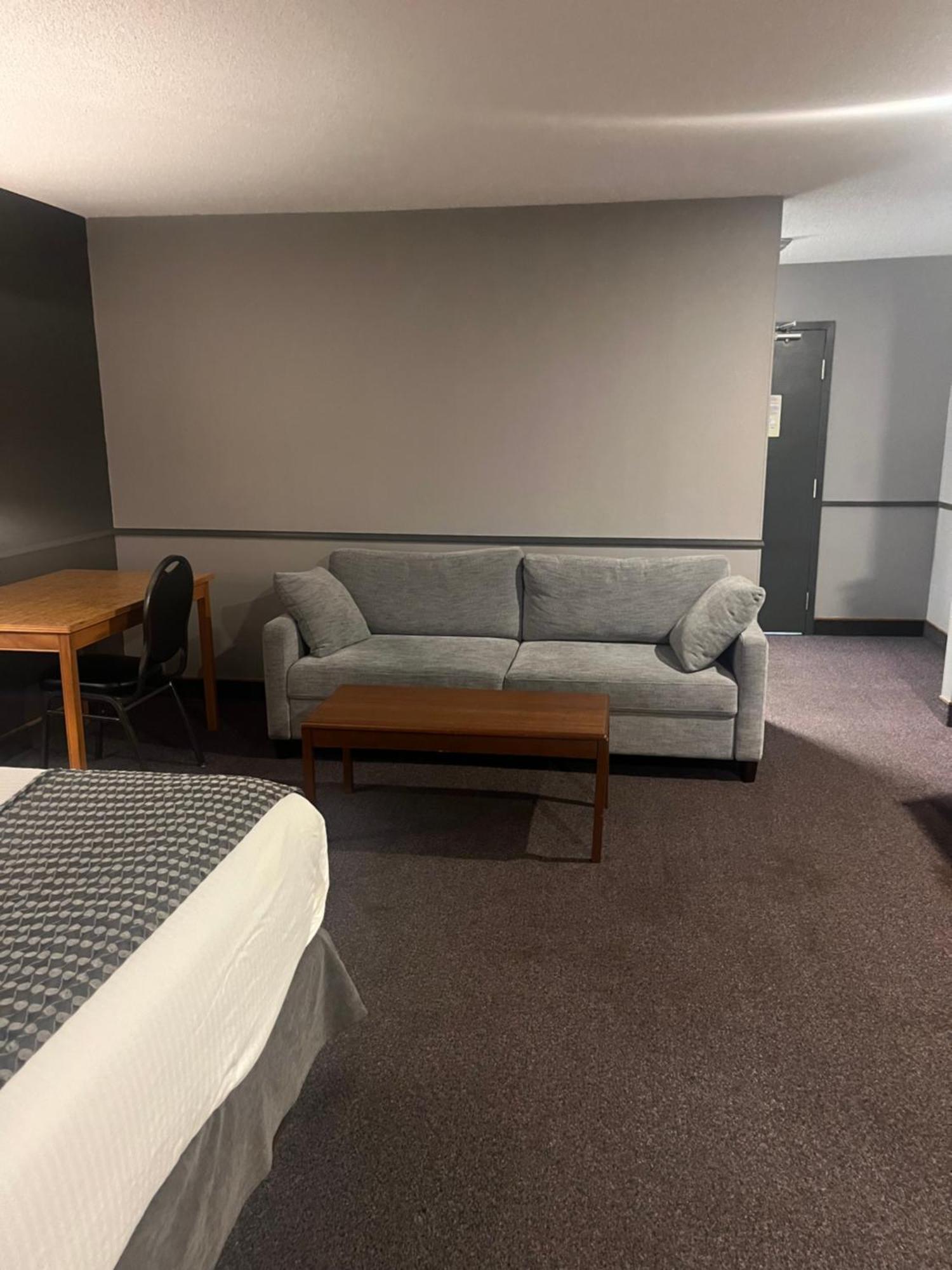 Travelodge By Wyndham ברנדון מראה חיצוני תמונה