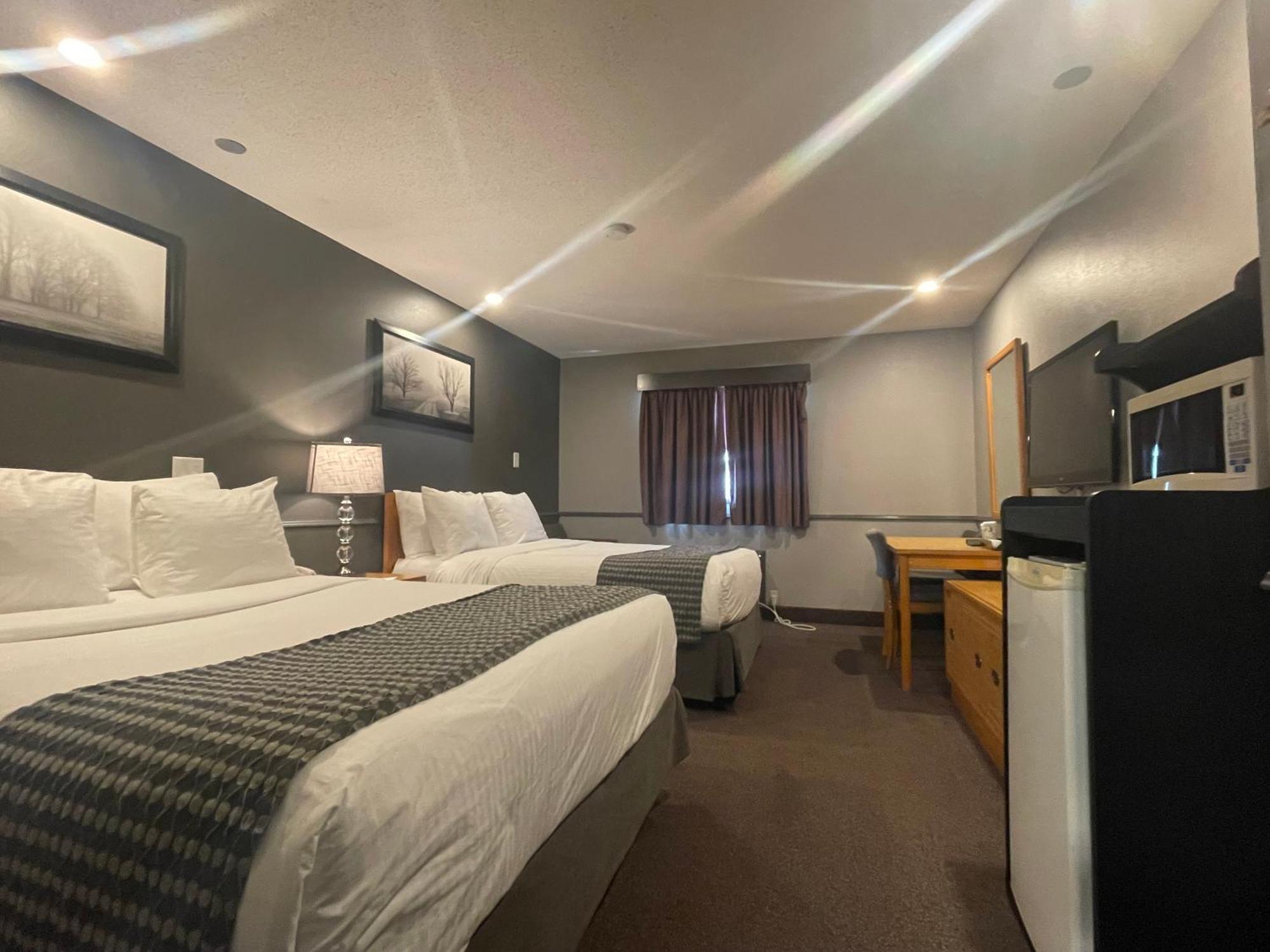 Travelodge By Wyndham ברנדון מראה חיצוני תמונה