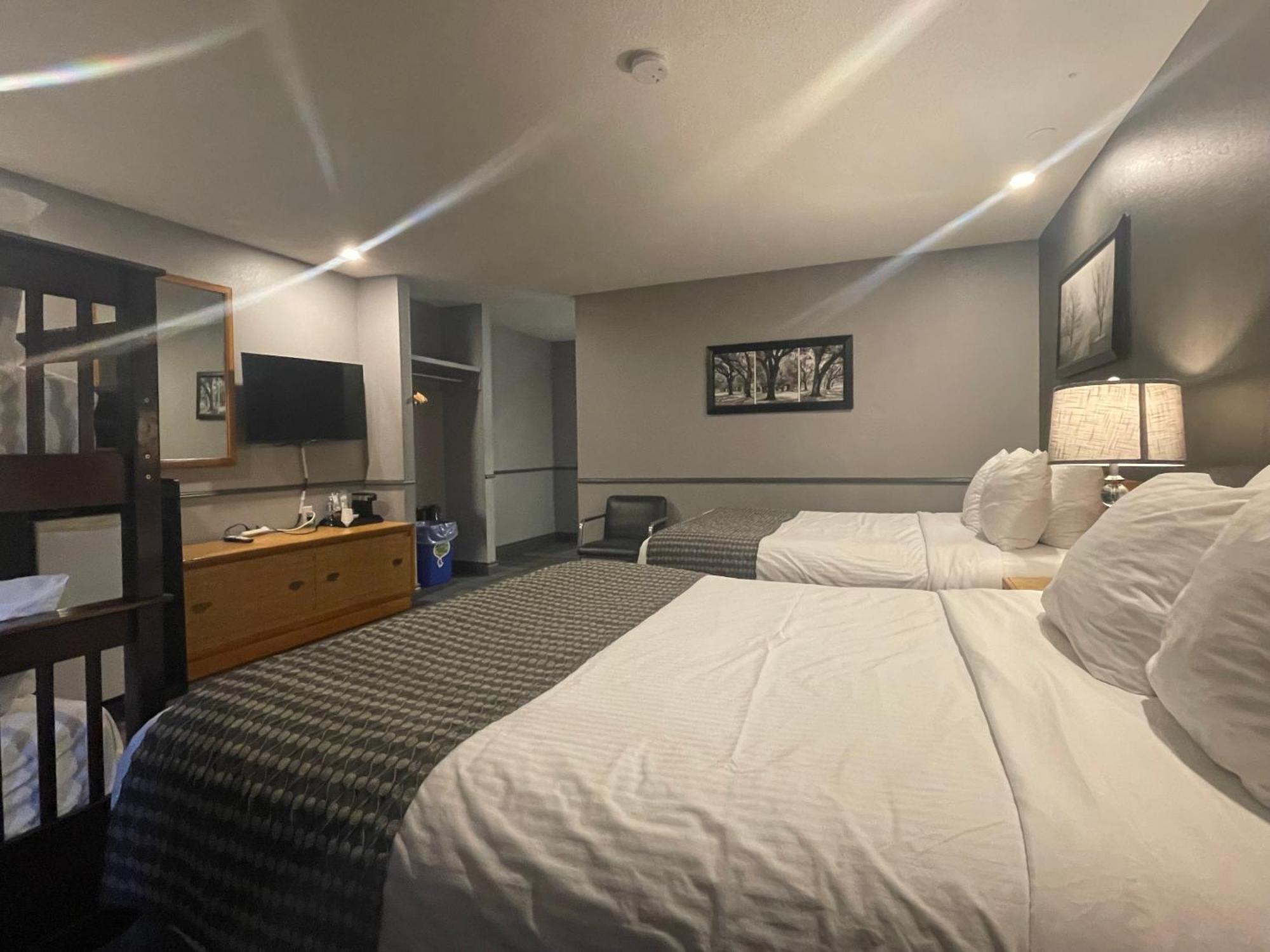 Travelodge By Wyndham ברנדון מראה חיצוני תמונה